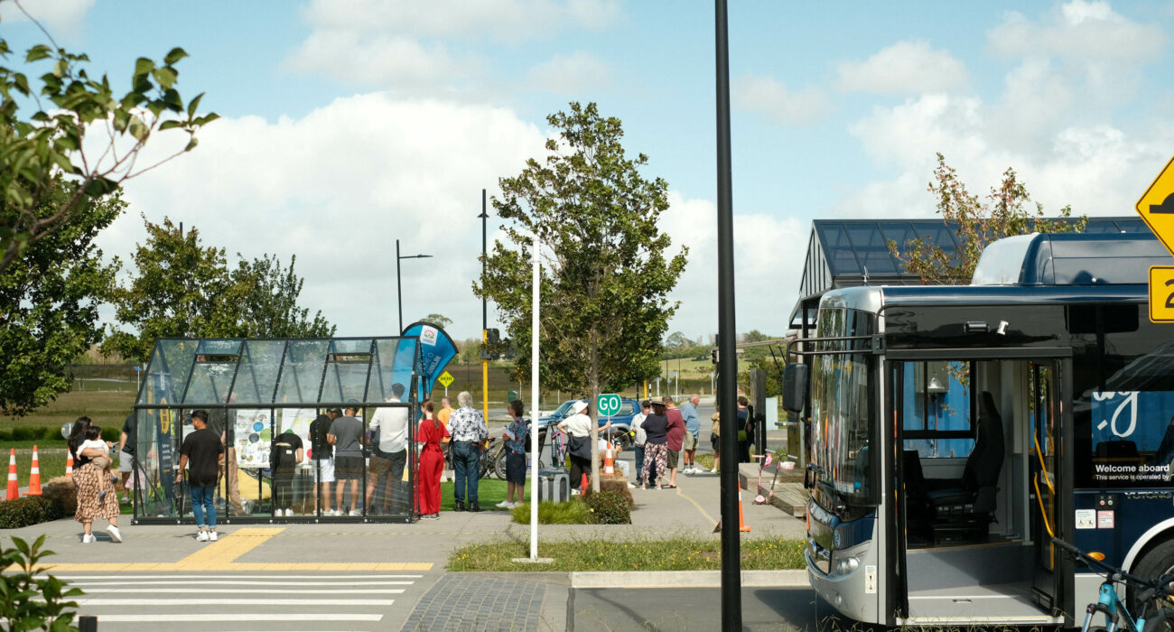 Auranga Connect Bus